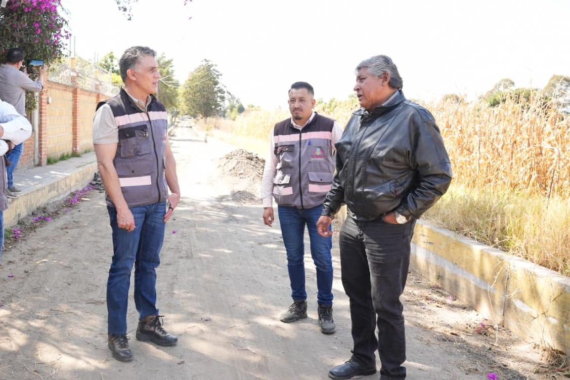 Gobierno de Alfonso Sánchez García mejora calles de San Lucas Cuauhtelulpan